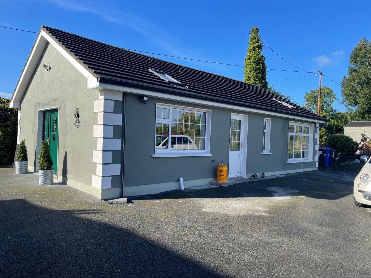 Cosy Apartment With Fire Stove Athlone Exterior photo