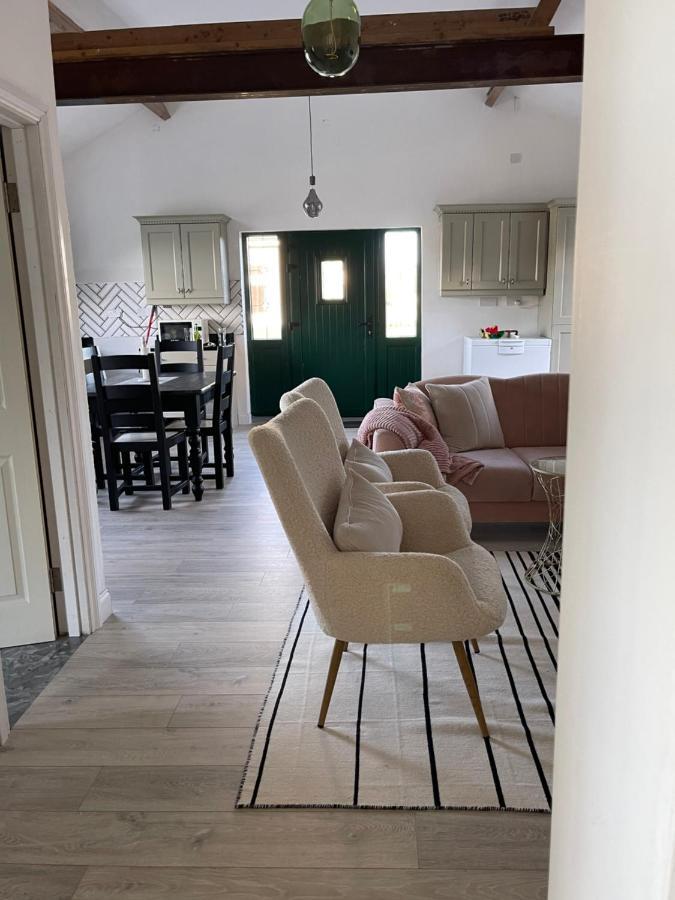 Cosy Apartment With Fire Stove Athlone Exterior photo